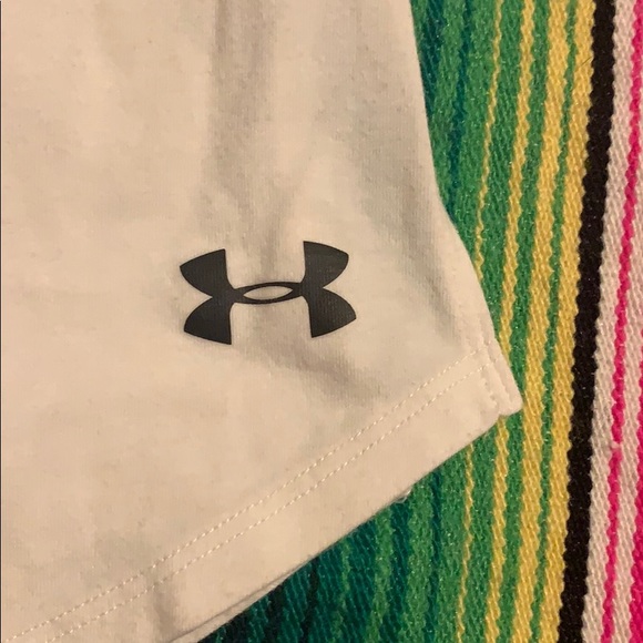 Youth Girls Under Armour Tank - Picture 3 of 5